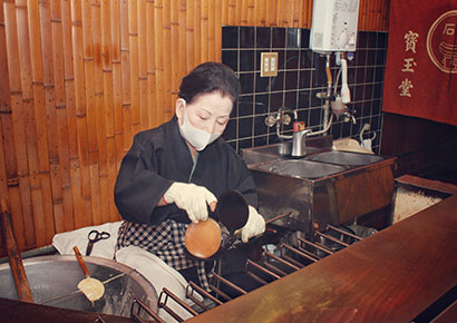 手焼き味噌煎餅寶玉堂3